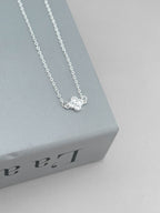 Colar Trevo Cravejado Cristal banhado a prata - Use Luxy - foto 2